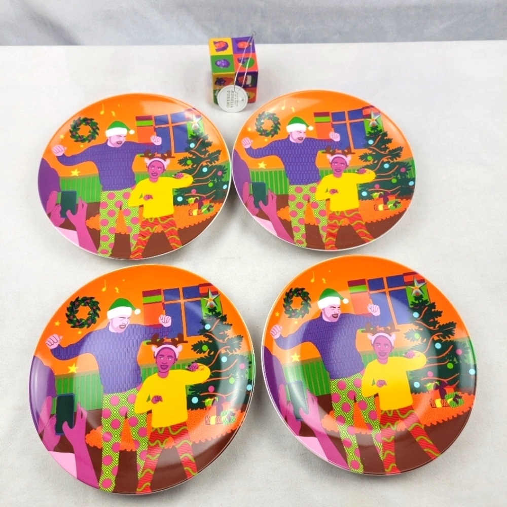NWT set of 4 WonderShop collaboration w/ Aurelia Durand 8.5" appetizer plates